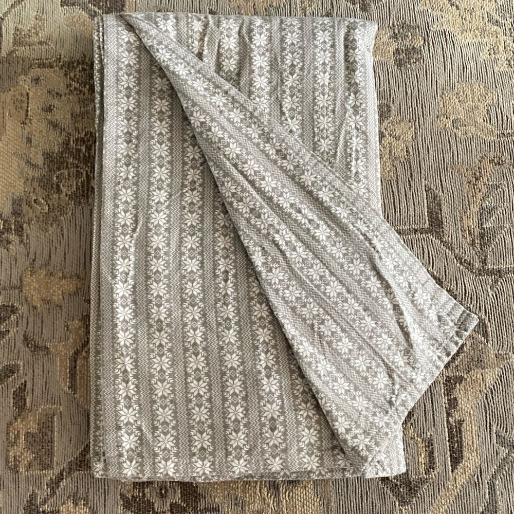Simple Fair Isle Snow Flake Bed Flat Top Sheet